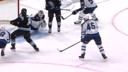 WPG@UTA: Schmaltz scores goal against Eric Comrie