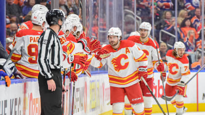 Rasmus Andersson tongivande i Calgary Flames glödheta start