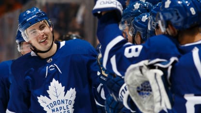 Holl_MapleLeafs_celebrate