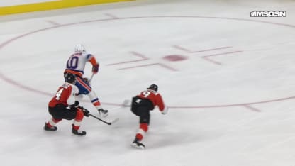 NYI@PHI: Holmstrom scores SHG against 
Samuel Ersson