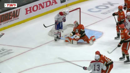 MTL@ANA: Caufield scores goal against Lukas Dostal
