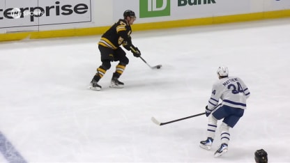 Lindholm nätar för Bruins