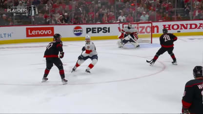 FLA@CAR: Aho scores goal