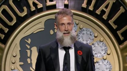 Thornton speaks at his Hall of Fame induction