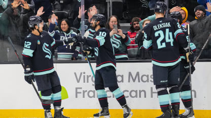 Beniers heads to the net on the rush