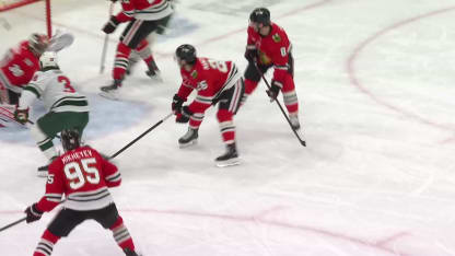 MIN@CHI: Hartman scores goal against Spencer Knight