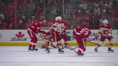 CGY@DET: Seider scores PPG against Dustin Wolf