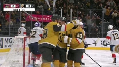 FLA@VGK: Hertl scores goal against Sergei Bobrovsky