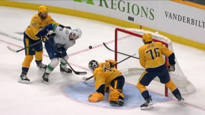 Saros torjuu DeBruskin yrityksen