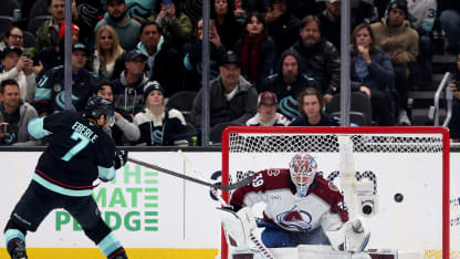 COL@SEA: Eberle scores goal against Mackenzie Blackwood