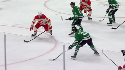 Robertson ties it up