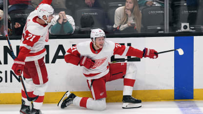 LarkinCholowski_111219_2568x1444