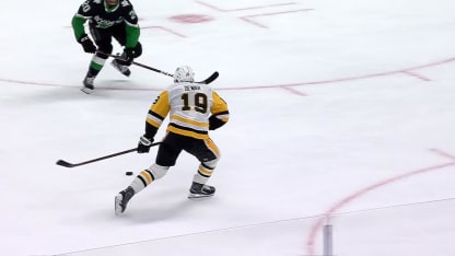 Dewar breaks the ice