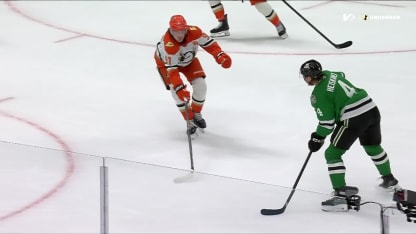 Johnston fait dévier pour son deuxième en A.N.