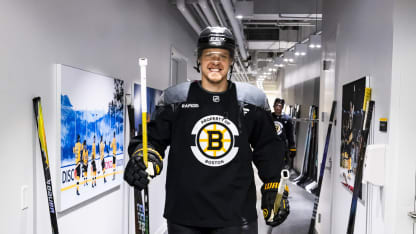 20250918_dle_bruins training camp215