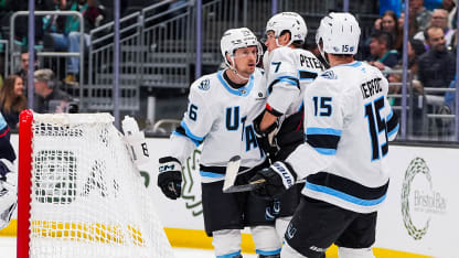 Peterka goes glove-side to pad lead