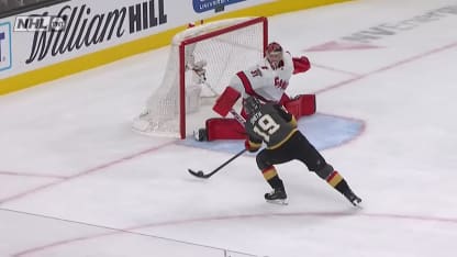 Smith gives Golden Knights lead