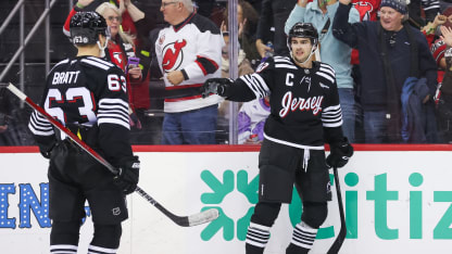 Devils gewinnen dank eines starken Schlussdrittels gegen Chicago