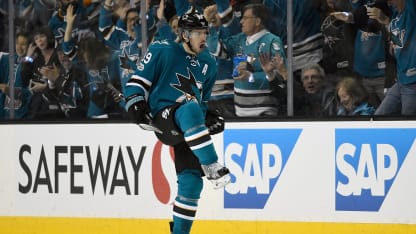 20170728-couture-fans-goal-16x9