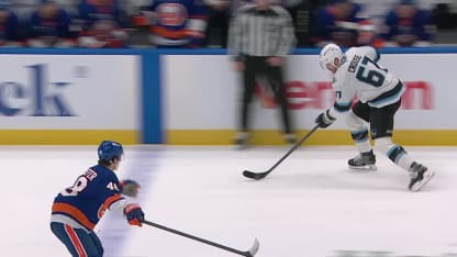 UTA@NYI: Guenther scores goal against Marcus Hogberg