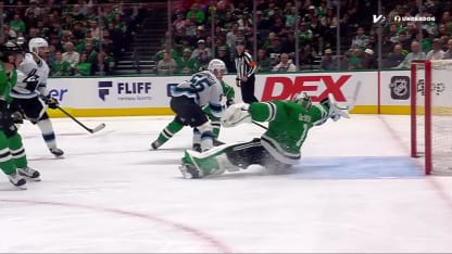 UTA@DAL: Yamamoto marque un but contre Casey DeSmith