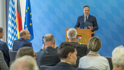 260714_Bundesverdienstkreuz_Marco Sturm_02