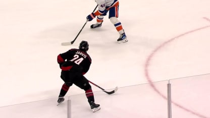 NYI@CAR: Aho marque un but en I.N. contre Ilya Sorokin