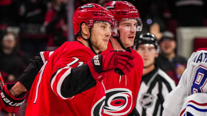 Carolina Hurricanes fortsätter ösa in mål Jesper Fast hittade rätt