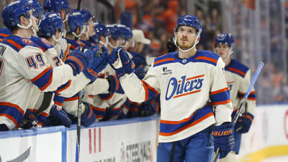 Roslovic puts one home in front of the net