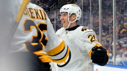 Bruins Sign Alex Steeves to Two-Year Contract Extension