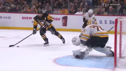 Tout un jeu défensif de Pastrnak