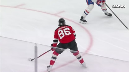 MTL@NJD: Hughes scores SHG against 
Jakub Dobeš