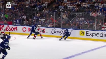 Marchand complète la marque dans un filet désert