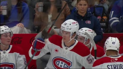 MTL@TOR: Dobeš with a great save