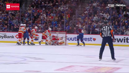 Necas inscrit un superbe but contre Wolf