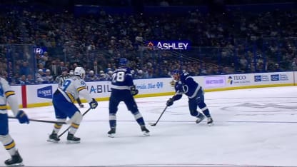 STL@TBL: Cirelli scores goal against Jordan Binnington