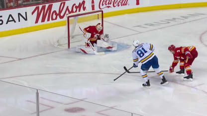 Snuggerud sets up Holloway on 2-on-1