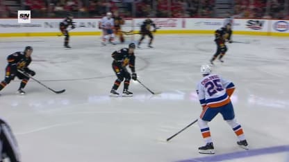 Engvall trouve la lucarne