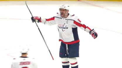 Ovi completes hat trick with 800th NHL goal