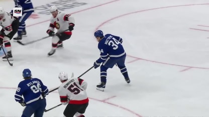 OTT@TOR: Matthews scores goal against Ottawa Senators