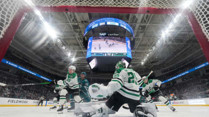 Jake Oettinger #29 of the Dallas Stars makes a save in the first period against the San Jose Sharks at SAP Center on December 18, 2025 in San Jose, California. (Photo by Kavin Mistry/NHLI via Getty Images)