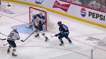 STL@WPG: Perfetti scores PPG against Jordan Binnington