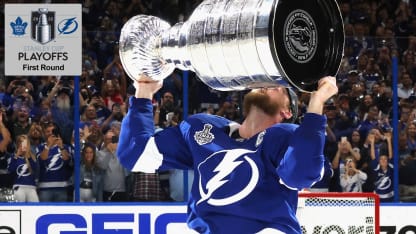 Stamkos_kisses_2021Cup_2022SCP_bug