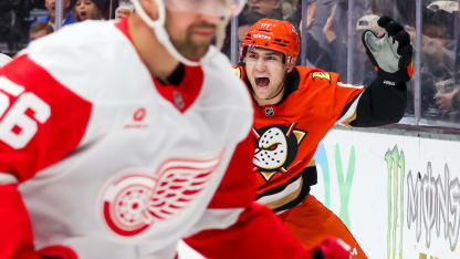 Primer gol de Gauthier en la NHL