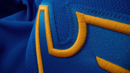 2025-0605-NHL-2025-JERSEY-ST-LOUIS-01374