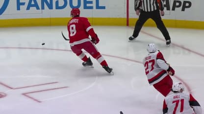 Beau but de DeBrincat