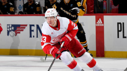 Nya avtalet sätter upp Lucas Raymond Detroit Red Wings för framgång