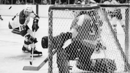 Lowell-MacDonald-vs-PHI-Philadelphia-Flyers-sidekick