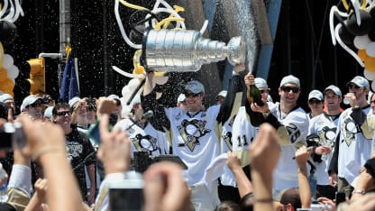 2009_Penguins_Cup_parade