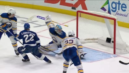 BUF@TBL: Bjorkstrand scores PPG against Colten Ellis